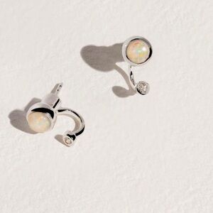 Pamela Love ✨gravitation earring moonstone/silver